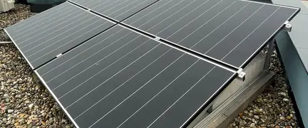 Instalación de placas solares en Cerdanyola del Vallès
