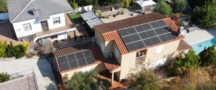 Instalación de placas solares en Piera